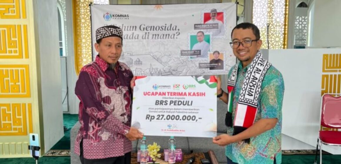 Penyerahan Donasi untuk Palestina